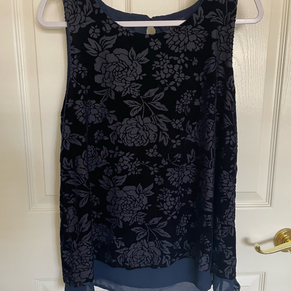 Floral Sleeveless Swing Top - Dark Navy